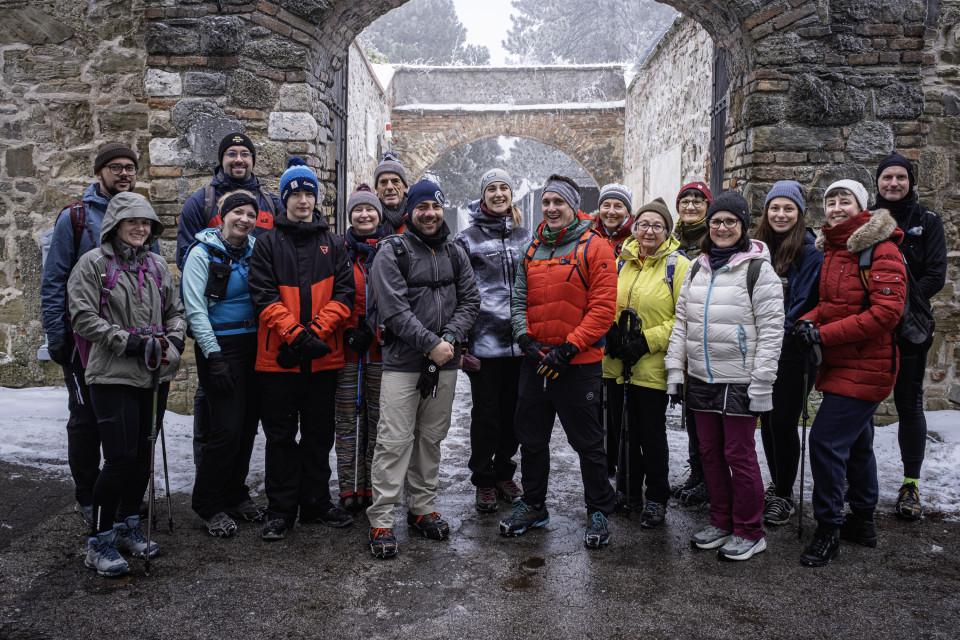 Unsere gut gelaunte Gruppe nach dem Aufstieg über den Nasenweg.