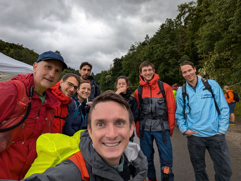 Gruppenfoto vor dem Hatscher 2025